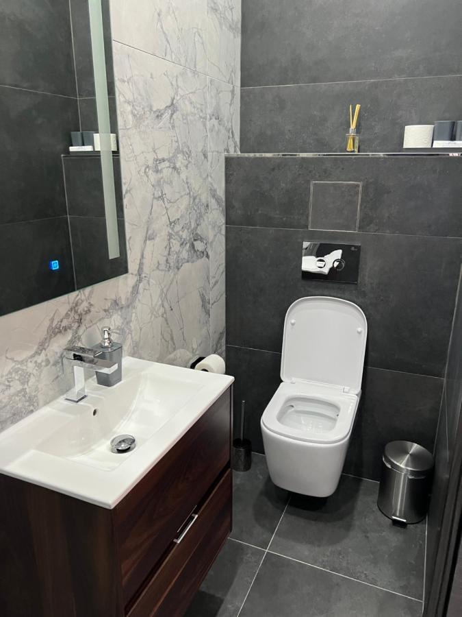 Cosy & Modern Top Floor 1-Bedroom Apartment St. Paul's Bay Bagian luar foto